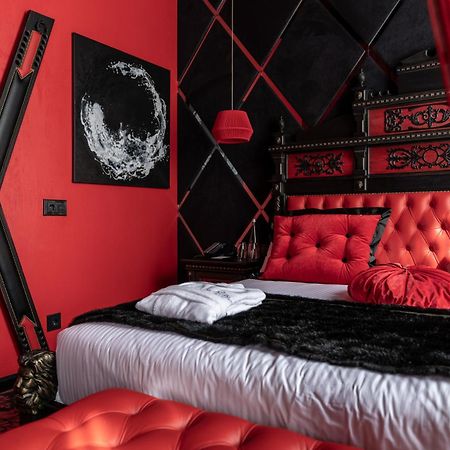 Grand Hotel Lviv Casino & Spa Εξωτερικό φωτογραφία A room at the 200 Club