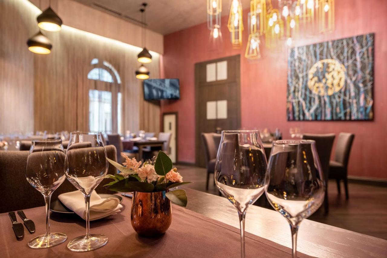 Grand Hotel Lviv Casino & Spa Εξωτερικό φωτογραφία Restaurant