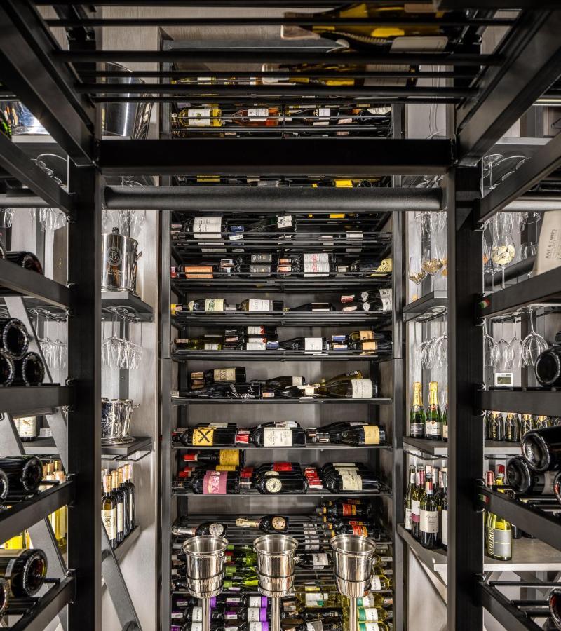 Grand Hotel Lviv Casino & Spa Εξωτερικό φωτογραφία Wine cellar