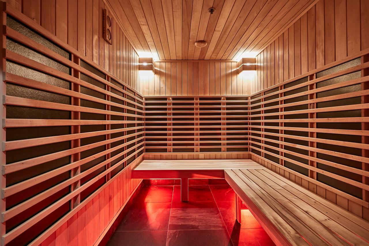 Grand Hotel Lviv Casino & Spa Εξωτερικό φωτογραφία A modern Finnish sauna